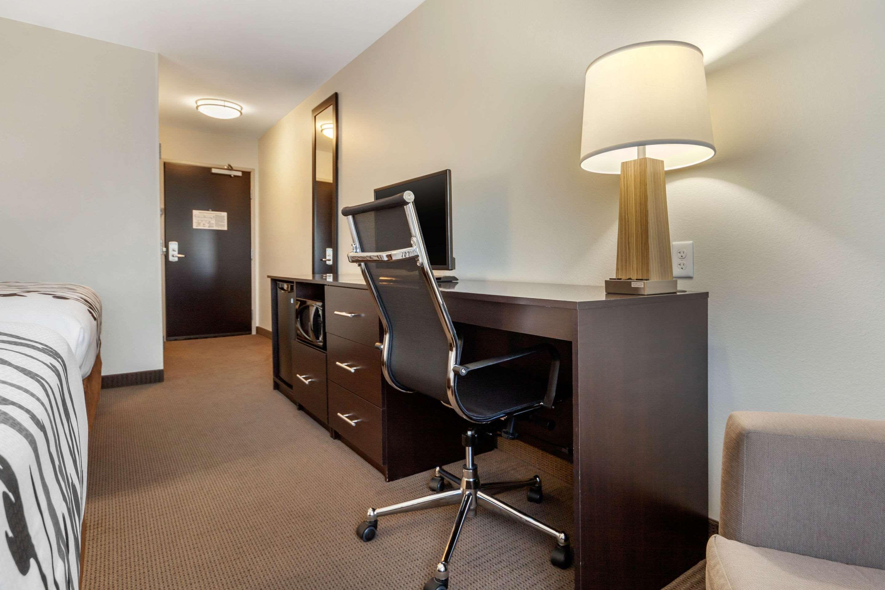 Sleep Inn & Suites Девилс-Лейк Экстерьер фото