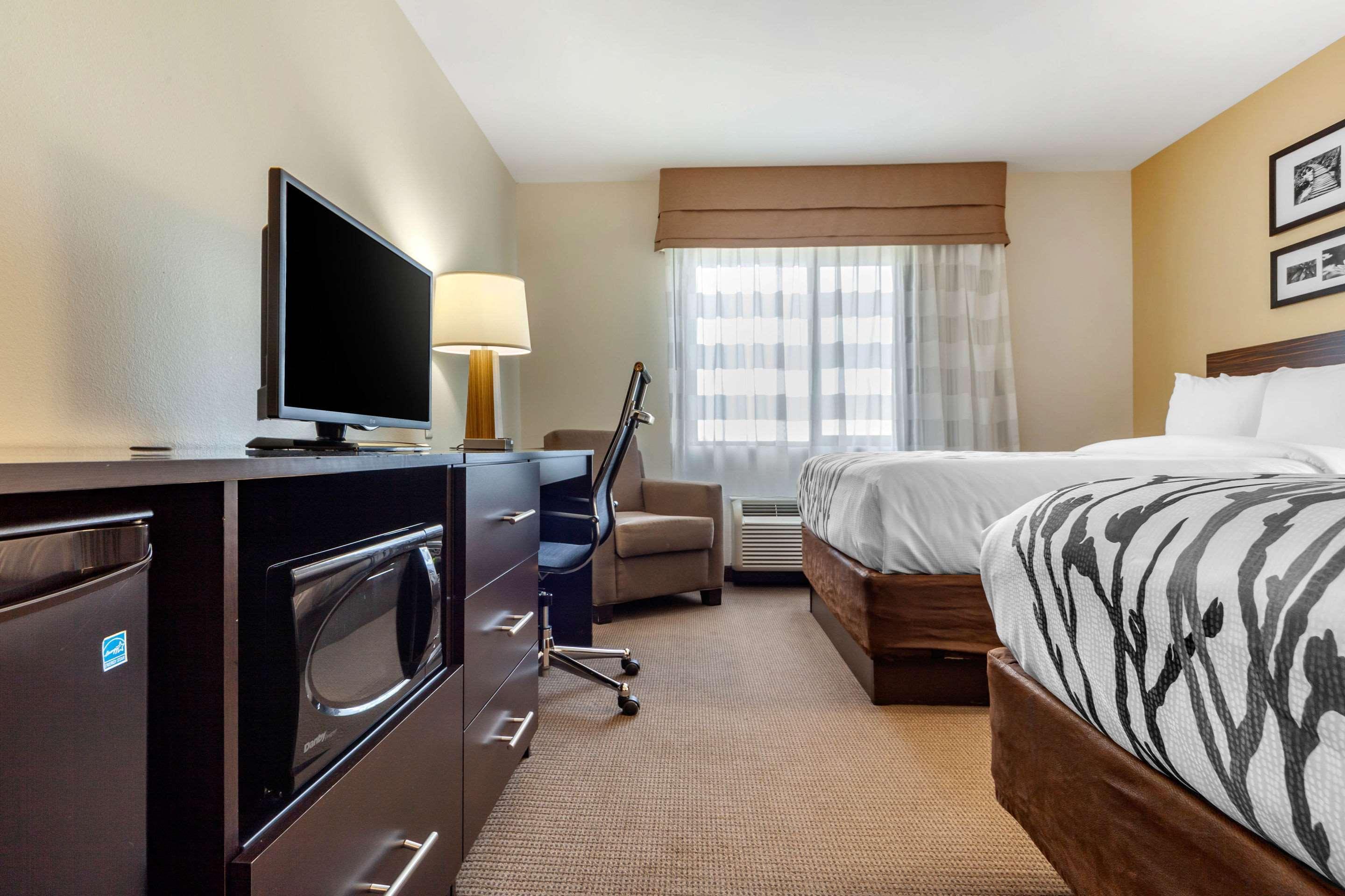 Sleep Inn & Suites Девилс-Лейк Экстерьер фото