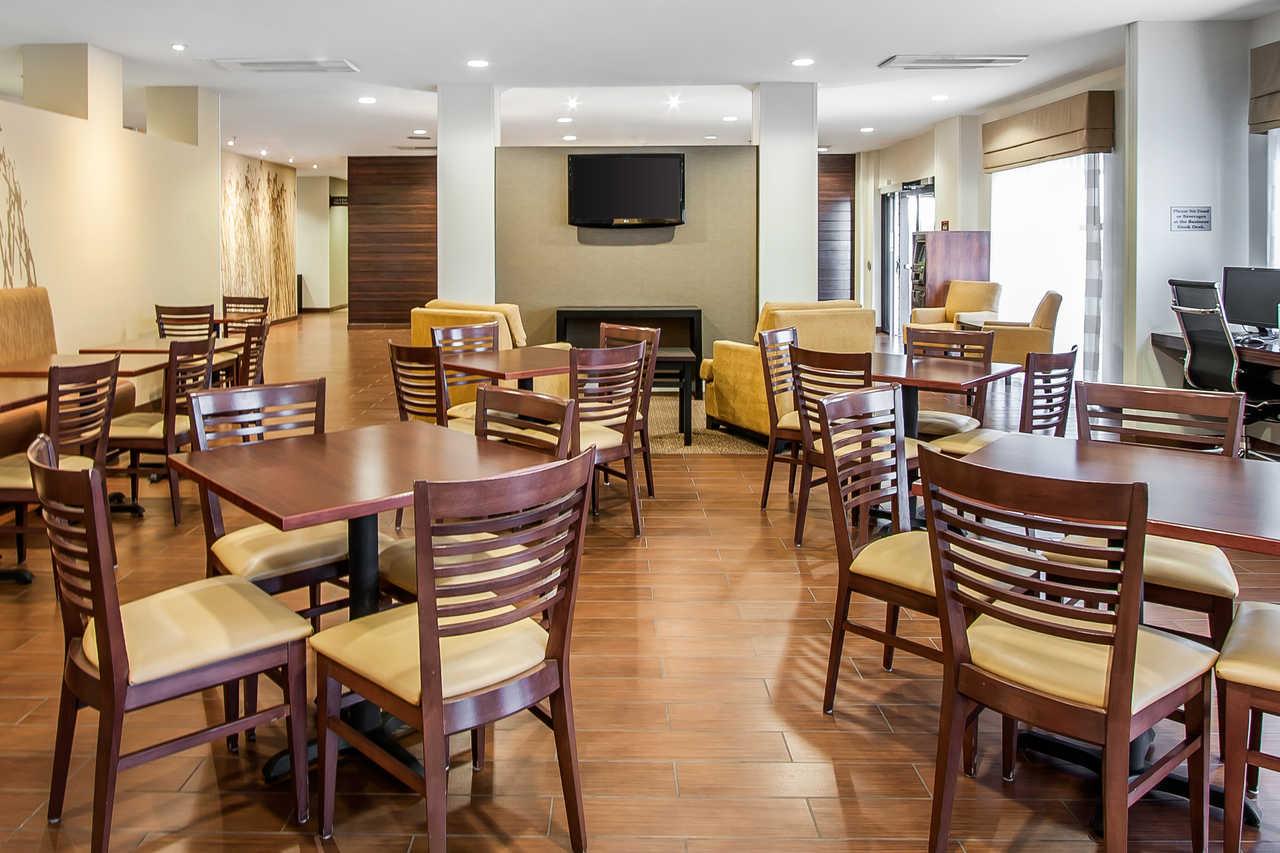 Sleep Inn & Suites Девилс-Лейк Экстерьер фото