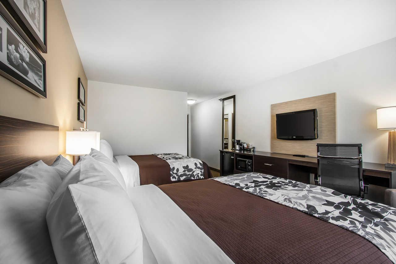 Sleep Inn & Suites Девилс-Лейк Экстерьер фото